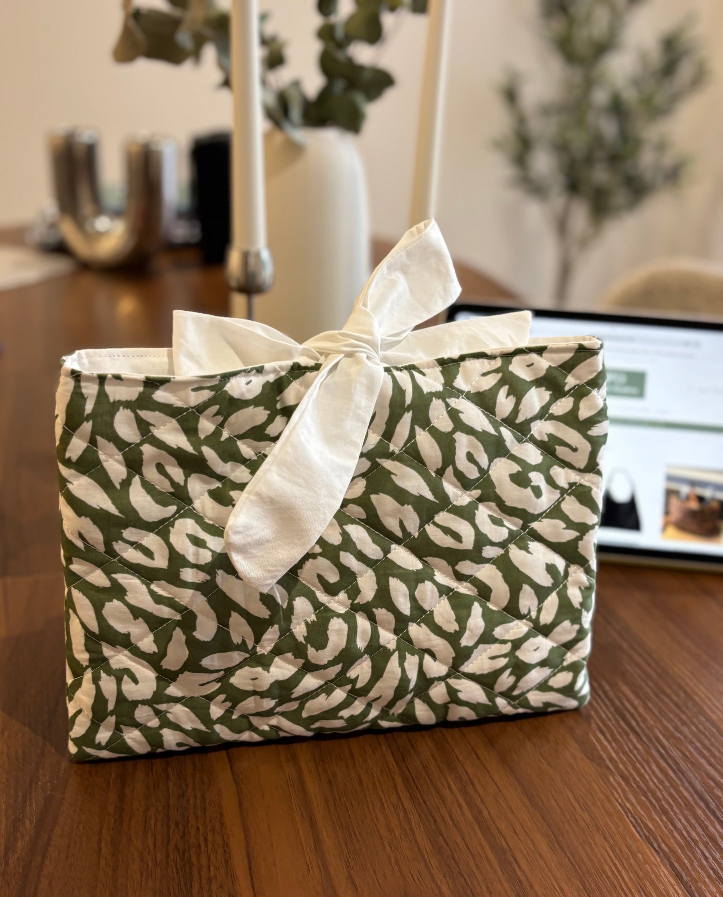 Housse de tablette Pomita