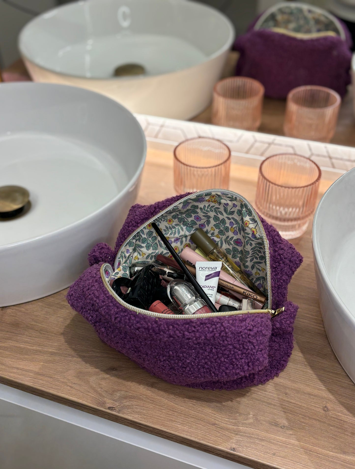 Trousse de toilette imperméable Violette